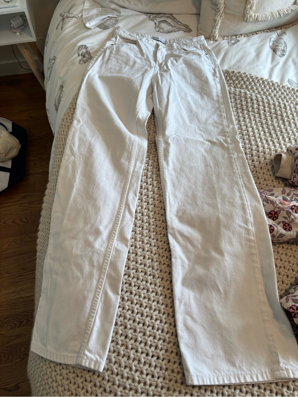 ZARA Cream High-Waist Denim Jeans